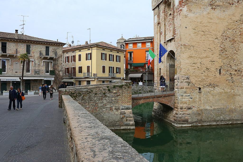 Aurora Sirmione Appartamenti Exterior foto