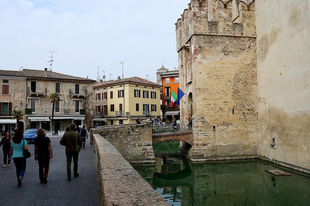 Aurora Sirmione Appartamenti Exterior foto